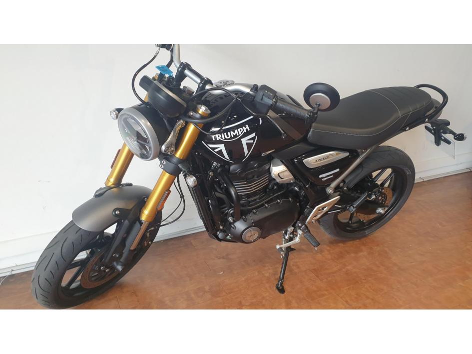 TRIUMPH SPEED 400