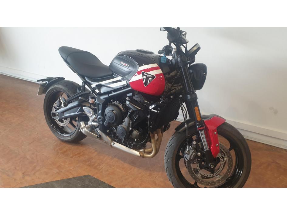 TRIUMPH TRIDENT 660 a2