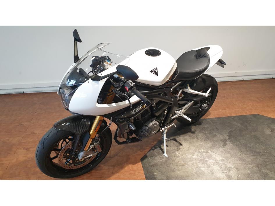 TRIUMPH SPEED TRIPLE 1200 RR