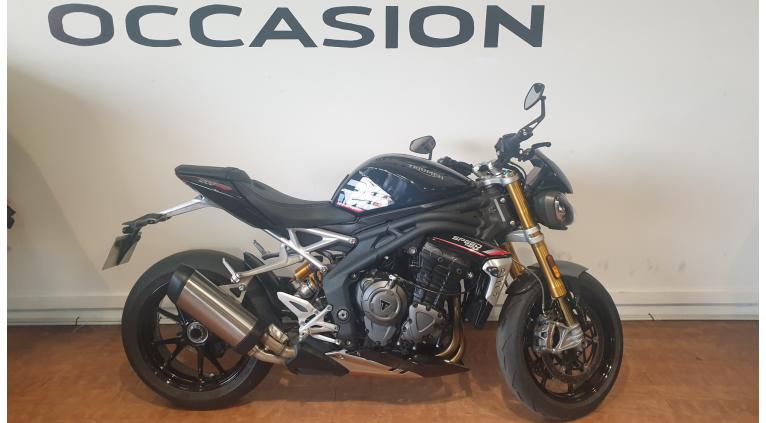TRIUMPH SPEED TRIPLE 1200 RS