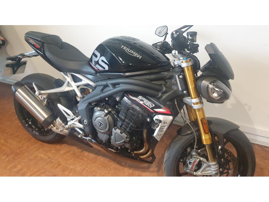 TRIUMPH SPEED TRIPLE 1200 RS