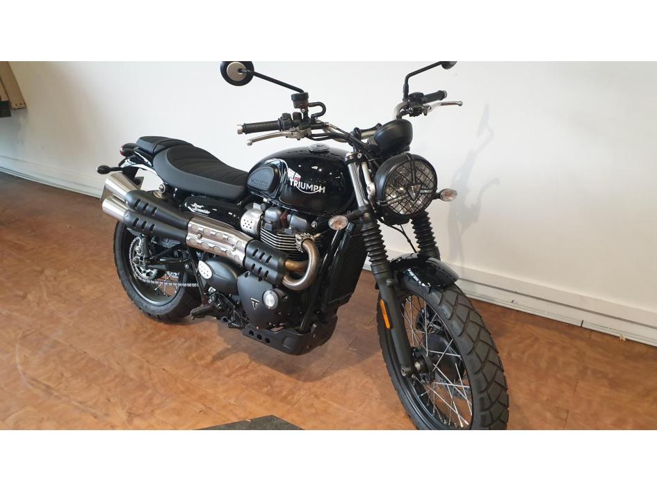 TRIUMPH SCRAMBLER 900
