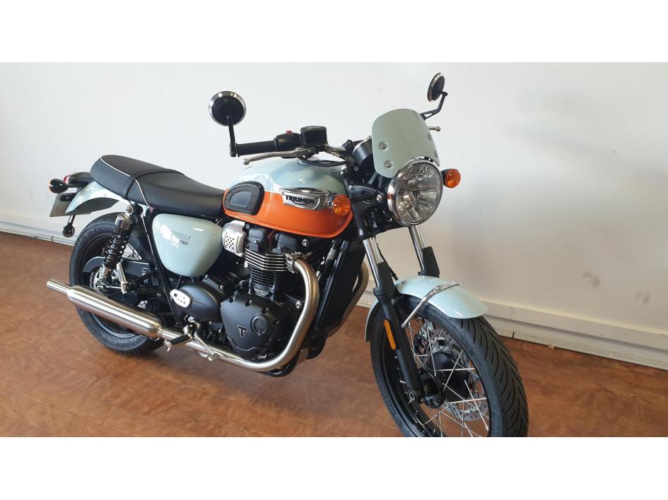 TRIUMPH BONNEVILLE 865 T100