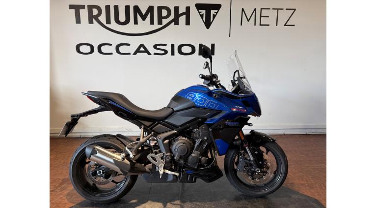 TRIUMPH TIGER 800