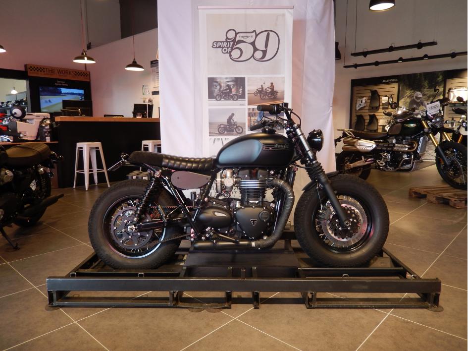 Bonneville T120 Black